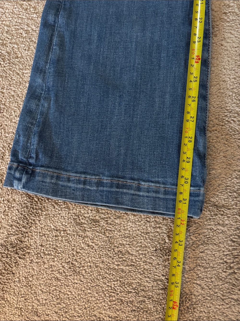 American Eagle Outfitters Medium Blue Flare Jeans with Front Patch Pockets - Picture 2 of 8